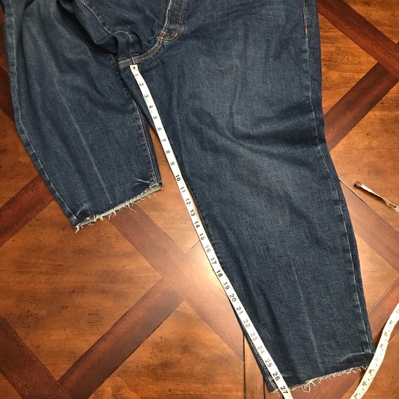 Old Navy High-Rise Secret-Slim Pockets O.G. Straight Plus-Size Button-Fl… - Picture 11 of 12